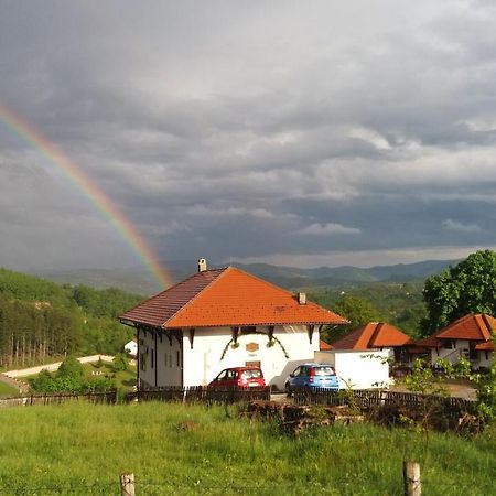 Etno Selo Lelic Bed & Breakfast Valjevo Exterior foto